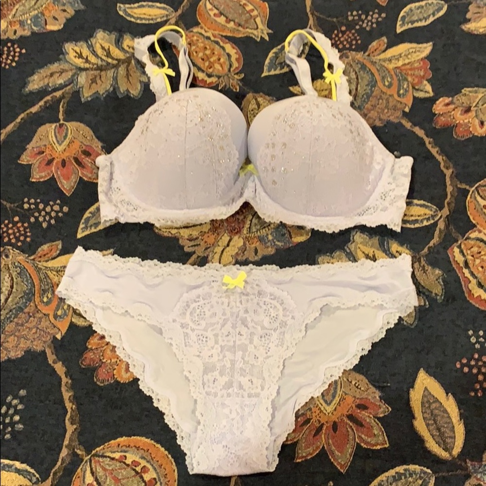 VS Dream Angels Lined demi bra & matching panty